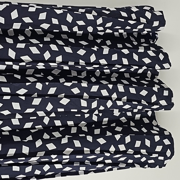 Vintage Leslie Fay Pleated Flowy Shirt Dress Diamond Fabric+Faux Pockets - Picture 12 of 17